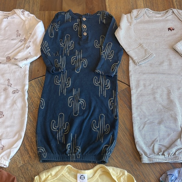 Baby Gown Bundle - Picture 6 of 8